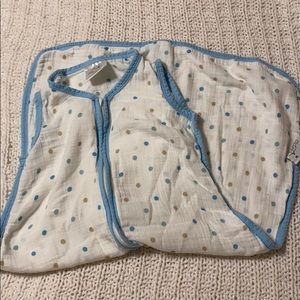 Aden and anais muslin sleep sack- white and blue